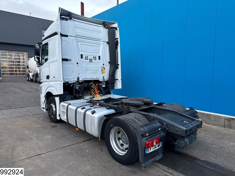 Mercedes-Benz Actros 1845 EURO 6, Standairco - Tegljač: slika Mercedes-Benz Actros 1845 EURO 6, Standairco - Tegljač Mercedes-Benz Actros 1845 EURO 6, Standairco - Tegljač: slika Mercedes-Benz Actros 1845 EURO 6, Standairco - Tegljač