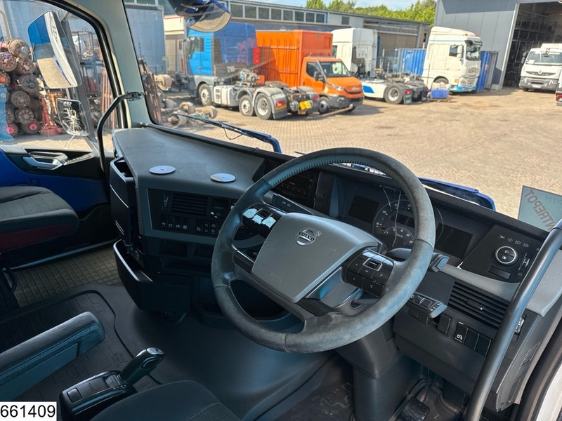 Volvo FH 500 6x2, RHD, PTO, Compressor - Tegljač: slika Volvo FH 500 6x2, RHD, PTO, Compressor - Tegljač Volvo FH 500 6x2, RHD, PTO, Compressor - Tegljač: slika Volvo FH 500 6x2, RHD, PTO, Compressor - Tegljač