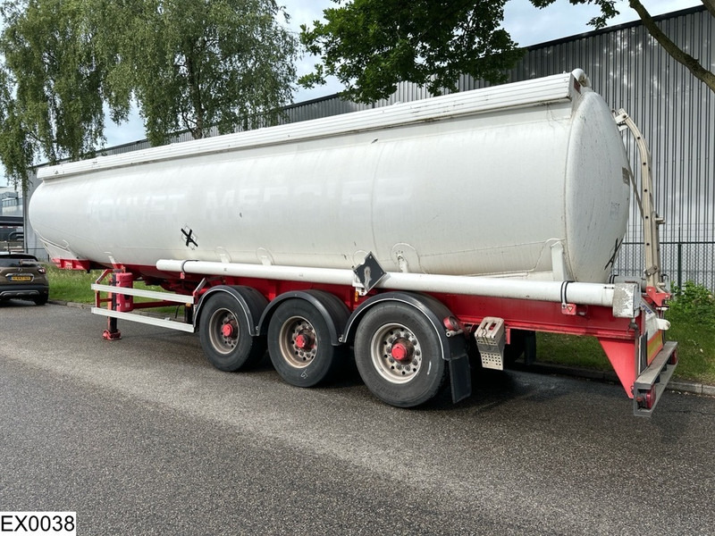 Trailor Fuel 40196 Liter, 9 Compartimenten - Poluprikolica cisterna: slika Trailor Fuel 40196 Liter, 9 Compartimenten - Poluprikolica cisterna Trailor Fuel 40196 Liter, 9 Compartimenten - Poluprikolica cisterna: slika Trailor Fuel 40196 Liter, 9 Compartimenten - Poluprikolica cisterna