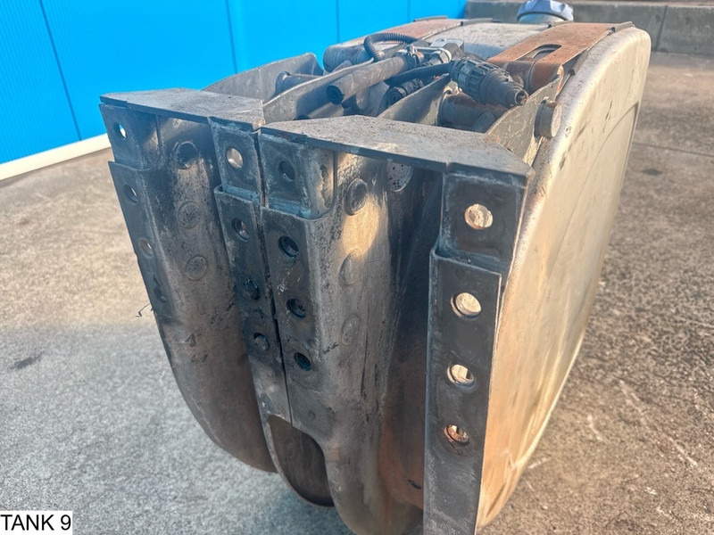 Spremnik goriva Universeel AdBlue Tank: slika Spremnik goriva Universeel AdBlue Tank