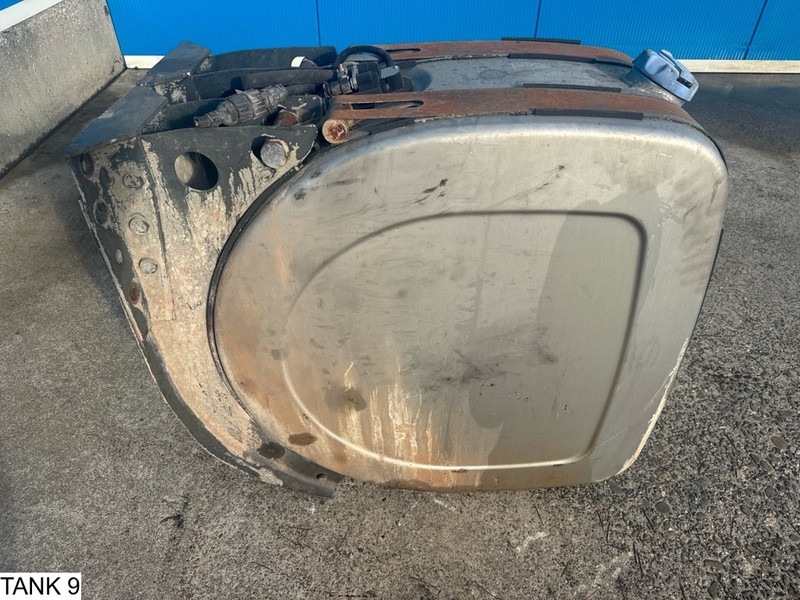 Spremnik goriva Universeel AdBlue Tank: slika Spremnik goriva Universeel AdBlue Tank