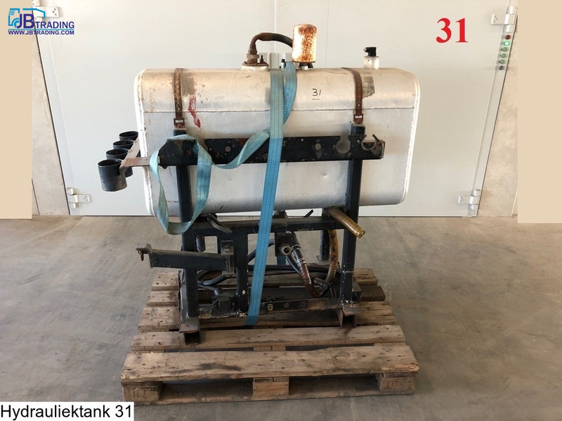 Universeel Hydraulic tank, 190 Liter - Hidraulični spremnik: slika Universeel Hydraulic tank, 190 Liter - Hidraulični spremnik Universeel Hydraulic tank, 190 Liter - Hidraulični spremnik: slika Universeel Hydraulic tank, 190 Liter - Hidraulični spremnik