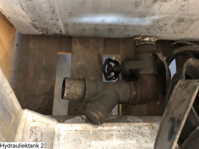 Universeel Hydraulic tank, 210 Liter - Hidraulični spremnik: slika Universeel Hydraulic tank, 210 Liter - Hidraulični spremnik Universeel Hydraulic tank, 210 Liter - Hidraulični spremnik: slika Universeel Hydraulic tank, 210 Liter - Hidraulični spremnik