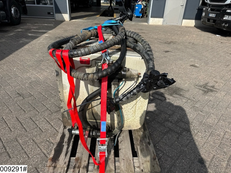 Universeel Pump, tank and hydraulic hoses - Hidraulični spremnik za Kamion: slika Universeel Pump, tank and hydraulic hoses - Hidraulični spremnik za Kamion Universeel Pump, tank and hydraulic hoses - Hidraulični spremnik za Kamion: slika Universeel Pump, tank and hydraulic hoses - Hidraulični spremnik za Kamion