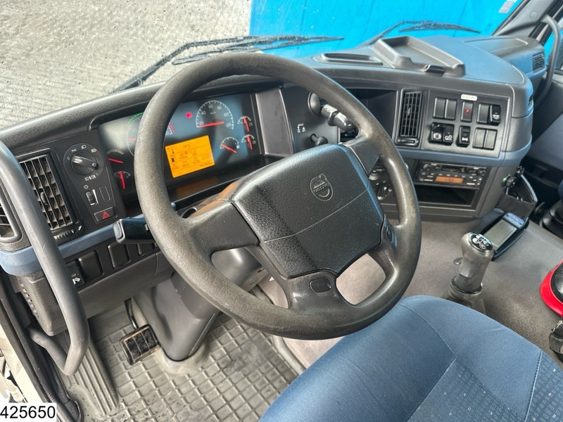 Volvo FM 300 6 X 2, Manual, Steel suspension, Palfinger - Kamion s otvorenim sandukom, Kamion s kranom: slika Volvo FM 300 6 X 2, Manual, Steel suspension, Palfinger - Kamion s otvorenim sandukom, Kamion s kranom Volvo FM 300 6 X 2, Manual, Steel suspension, Palfinger - Kamion s otvorenim sandukom, Kamion s kranom: slika Volvo FM 300 6 X 2, Manual, Steel suspension, Palfinger - Kamion s otvorenim sandukom, Kamion s kranom