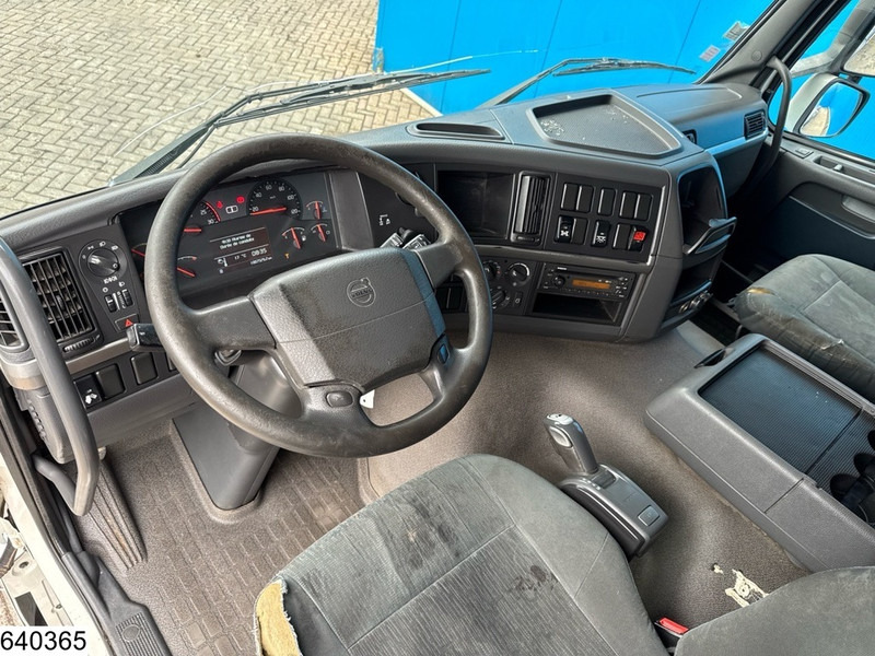 Volvo FM 410 8x4, EURO 5, PTO - Kamion-šasija: slika Volvo FM 410 8x4, EURO 5, PTO - Kamion-šasija Volvo FM 410 8x4, EURO 5, PTO - Kamion-šasija: slika Volvo FM 410 8x4, EURO 5, PTO - Kamion-šasija