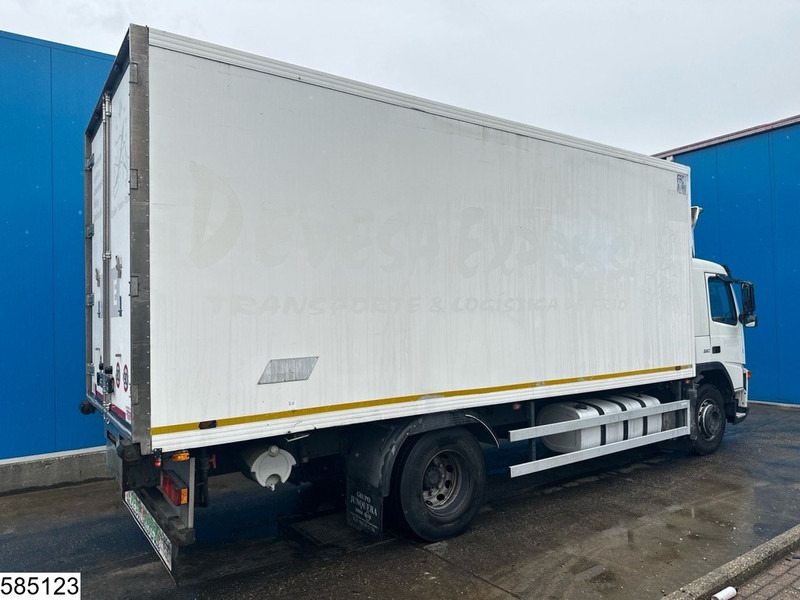 Volvo FM9 260 EURO 3, Thermoking - Kamion hladnjača: slika Volvo FM9 260 EURO 3, Thermoking - Kamion hladnjača Volvo FM9 260 EURO 3, Thermoking - Kamion hladnjača: slika Volvo FM9 260 EURO 3, Thermoking - Kamion hladnjača