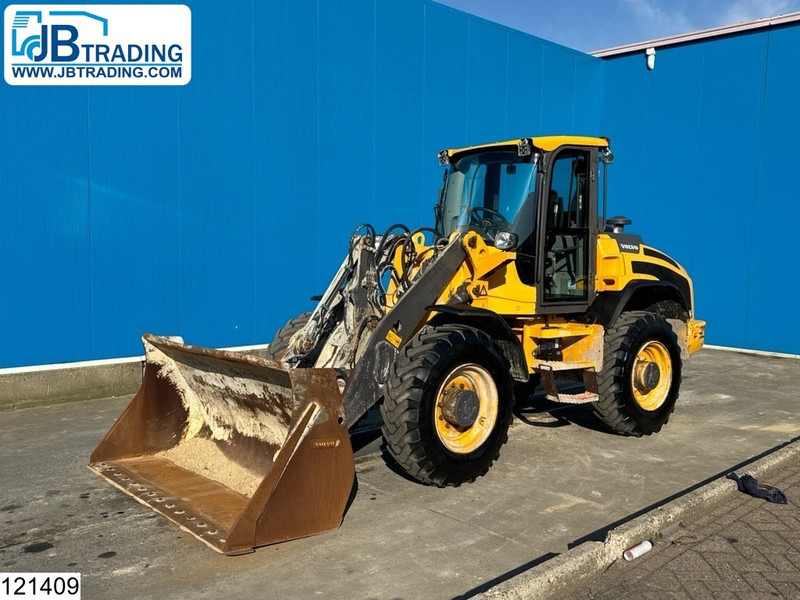 Volvo L45h 8670KG, 4750MM lifting height, 75KW - Utovarivač na kotačima: slika Volvo L45h 8670KG, 4750MM lifting height, 75KW - Utovarivač na kotačima Volvo L45h 8670KG, 4750MM lifting height, 75KW - Utovarivač na kotačima: slika Volvo L45h 8670KG, 4750MM lifting height, 75KW - Utovarivač na kotačima