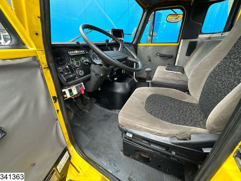 Volvo N 10 Wrecker, Steel suspension - Kamion s kranom: slika Volvo N 10 Wrecker, Steel suspension - Kamion s kranom Volvo N 10 Wrecker, Steel suspension - Kamion s kranom: slika Volvo N 10 Wrecker, Steel suspension - Kamion s kranom
