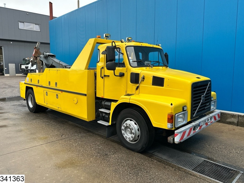 Volvo N 10 Wrecker, Steel suspension - Kamion s kranom: slika Volvo N 10 Wrecker, Steel suspension - Kamion s kranom Volvo N 10 Wrecker, Steel suspension - Kamion s kranom: slika Volvo N 10 Wrecker, Steel suspension - Kamion s kranom