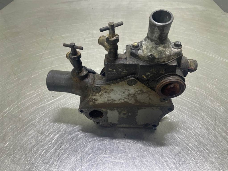 Ahlmann AS900-Cummins B 3.3 T-Coolant pump/Kühlmittelpumpe - Motor za Građevinski strojevi: slika Ahlmann AS900-Cummins B 3.3 T-Coolant pump/Kühlmittelpumpe - Motor za Građevinski strojevi Ahlmann AS900-Cummins B 3.3 T-Coolant pump/Kühlmittelpumpe - Motor za Građevinski strojevi: slika Ahlmann AS900-Cummins B 3.3 T-Coolant pump/Kühlmittelpumpe - Motor za Građevinski strojevi