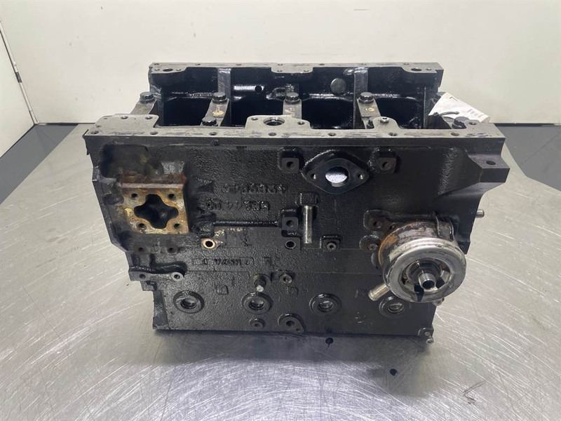 Ahlmann AS900-Cummins B3.3T-4989845-Crankcase/Unterblock - Motor za Građevinski strojevi: slika Ahlmann AS900-Cummins B3.3T-4989845-Crankcase/Unterblock - Motor za Građevinski strojevi Ahlmann AS900-Cummins B3.3T-4989845-Crankcase/Unterblock - Motor za Građevinski strojevi: slika Ahlmann AS900-Cummins B3.3T-4989845-Crankcase/Unterblock - Motor za Građevinski strojevi