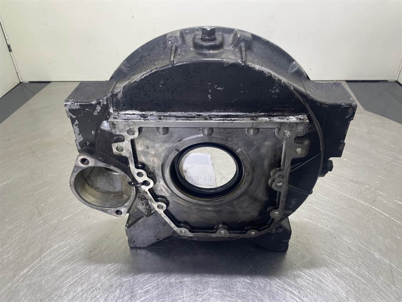 Ahlmann AS900-Cummins B3.3T-Flywheel housing - Motor za Građevinski strojevi: slika Ahlmann AS900-Cummins B3.3T-Flywheel housing - Motor za Građevinski strojevi Ahlmann AS900-Cummins B3.3T-Flywheel housing - Motor za Građevinski strojevi: slika Ahlmann AS900-Cummins B3.3T-Flywheel housing - Motor za Građevinski strojevi