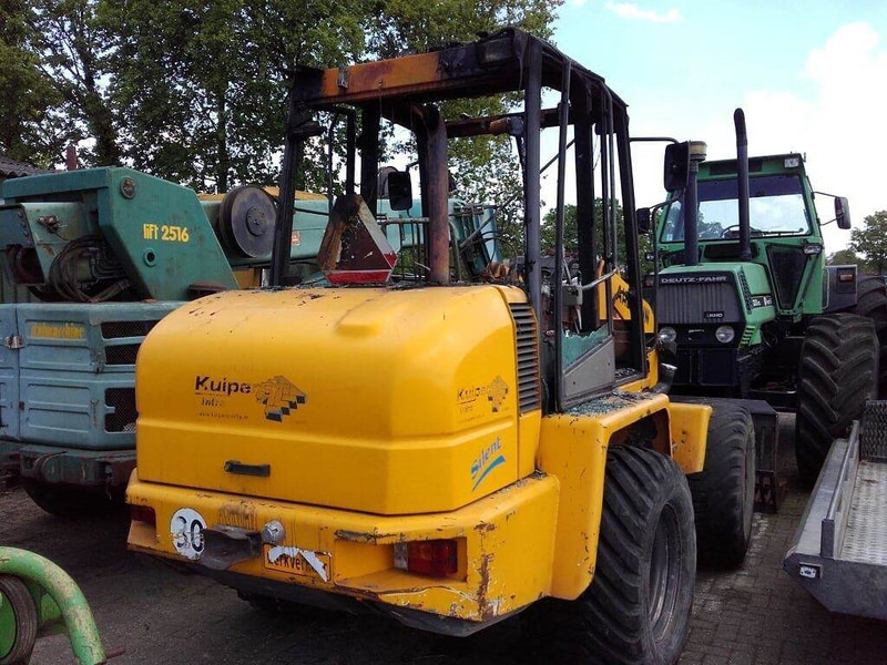 Ahlmann AZ 85 (For parts) - Utovarivač na kotačima: slika Ahlmann AZ 85 (For parts) - Utovarivač na kotačima Ahlmann AZ 85 (For parts) - Utovarivač na kotačima: slika Ahlmann AZ 85 (For parts) - Utovarivač na kotačima