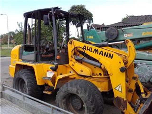 Ahlmann AZ 85 (For parts) - Utovarivač na kotačima: slika Ahlmann AZ 85 (For parts) - Utovarivač na kotačima Ahlmann AZ 85 (For parts) - Utovarivač na kotačima: slika Ahlmann AZ 85 (For parts) - Utovarivač na kotačima