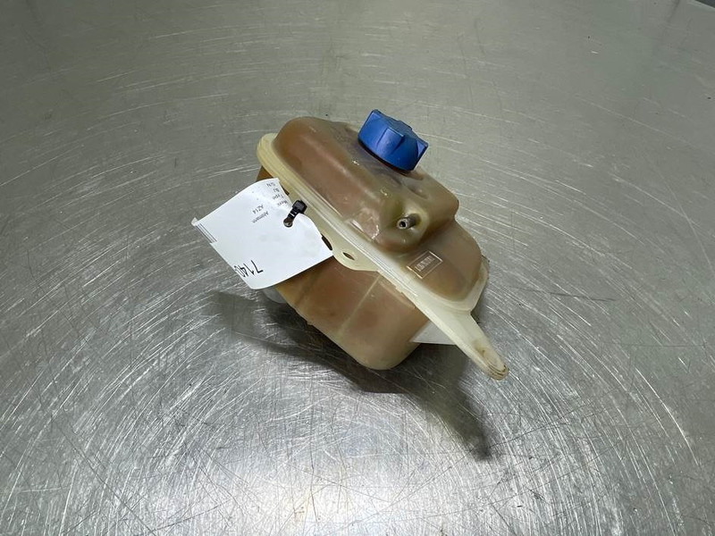 Ahlmann AZ14-4109530A/4109531A-Expansion tank/Behälter - Motor za Građevinski strojevi: slika Ahlmann AZ14-4109530A/4109531A-Expansion tank/Behälter - Motor za Građevinski strojevi Ahlmann AZ14-4109530A/4109531A-Expansion tank/Behälter - Motor za Građevinski strojevi: slika Ahlmann AZ14-4109530A/4109531A-Expansion tank/Behälter - Motor za Građevinski strojevi