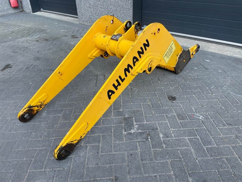 Ahlmann AZ6-4139236O-Lifting framework/Schaufelarm/Giek - Krak za Građevinski strojevi: slika Ahlmann AZ6-4139236O-Lifting framework/Schaufelarm/Giek - Krak za Građevinski strojevi Ahlmann AZ6-4139236O-Lifting framework/Schaufelarm/Giek - Krak za Građevinski strojevi: slika Ahlmann AZ6-4139236O-Lifting framework/Schaufelarm/Giek - Krak za Građevinski strojevi