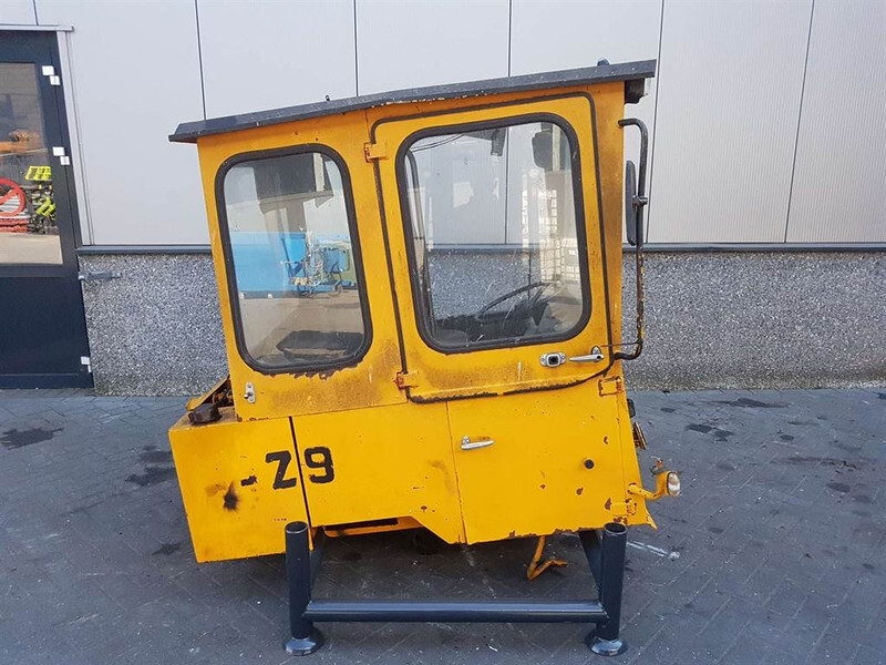 Ahlmann AZ9/AS7CS - Cabin/Kabine/Cabine - Kabina i unutrašnjost za Građevinski strojevi: slika Ahlmann AZ9/AS7CS - Cabin/Kabine/Cabine - Kabina i unutrašnjost za Građevinski strojevi Ahlmann AZ9/AS7CS - Cabin/Kabine/Cabine - Kabina i unutrašnjost za Građevinski strojevi: slika Ahlmann AZ9/AS7CS - Cabin/Kabine/Cabine - Kabina i unutrašnjost za Građevinski strojevi
