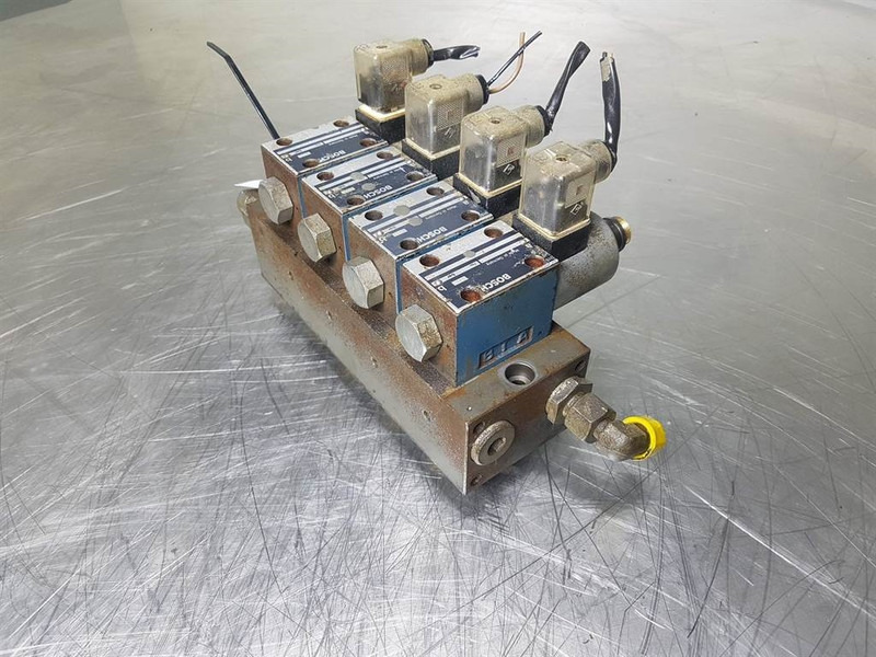 Bosch 081WV06P1V10 - Zeppelin ZM 15 - Valve - Hidraulika: slika Bosch 081WV06P1V10 - Zeppelin ZM 15 - Valve - Hidraulika Bosch 081WV06P1V10 - Zeppelin ZM 15 - Valve - Hidraulika: slika Bosch 081WV06P1V10 - Zeppelin ZM 15 - Valve - Hidraulika