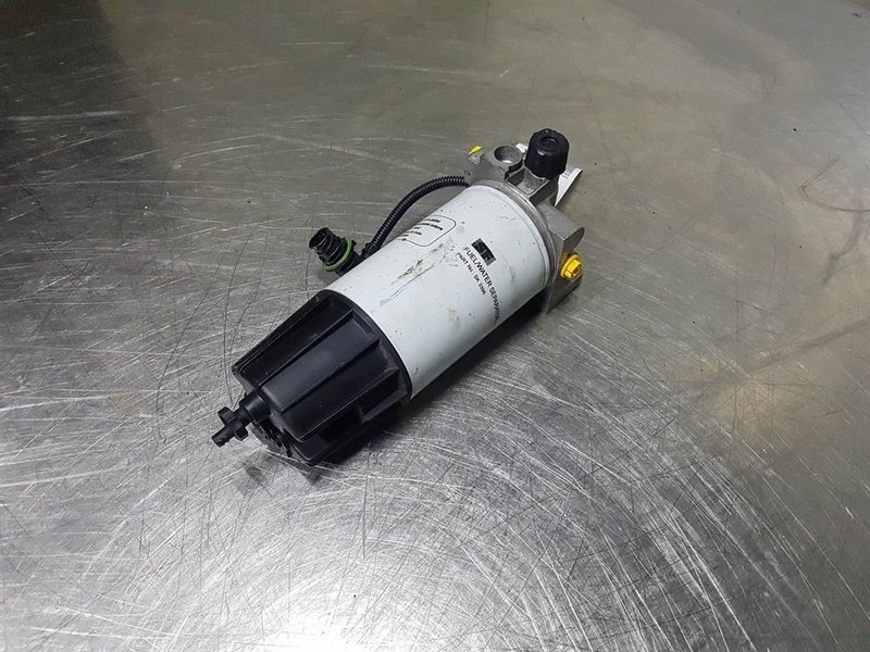 Fuchs MHL320-5552659731-Fuel Pre-Filter/Separator - Motor i dijelovi za Građevinski strojevi: slika Fuchs MHL320-5552659731-Fuel Pre-Filter/Separator - Motor i dijelovi za Građevinski strojevi Fuchs MHL320-5552659731-Fuel Pre-Filter/Separator - Motor i dijelovi za Građevinski strojevi: slika Fuchs MHL320-5552659731-Fuel Pre-Filter/Separator - Motor i dijelovi za Građevinski strojevi