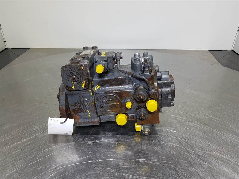 Hydromatik A4V90HD1.0R002020-233.22.05.00-Drive pump/Fahrpump - Hidraulika za Građevinski strojevi: slika Hydromatik A4V90HD1.0R002020-233.22.05.00-Drive pump/Fahrpump - Hidraulika za Građevinski strojevi Hydromatik A4V90HD1.0R002020-233.22.05.00-Drive pump/Fahrpump - Hidraulika za Građevinski strojevi: slika Hydromatik A4V90HD1.0R002020-233.22.05.00-Drive pump/Fahrpump - Hidraulika za Građevinski strojevi