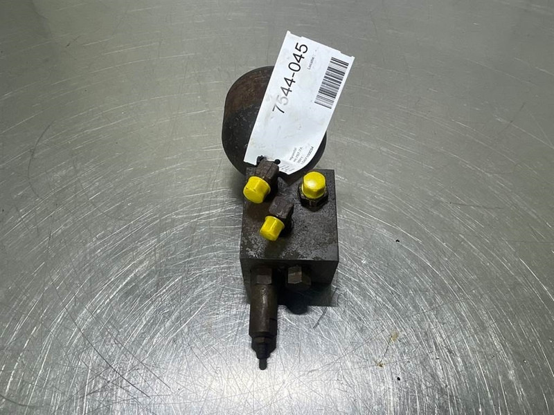 Hyundai HL757-7A-31L7-10280 / 31L7-10380-Pilot supply unit - Hidraulika za Građevinski strojevi: slika Hyundai HL757-7A-31L7-10280 / 31L7-10380-Pilot supply unit - Hidraulika za Građevinski strojevi Hyundai HL757-7A-31L7-10280 / 31L7-10380-Pilot supply unit - Hidraulika za Građevinski strojevi: slika Hyundai HL757-7A-31L7-10280 / 31L7-10380-Pilot supply unit - Hidraulika za Građevinski strojevi