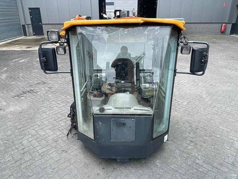 Hyundai HL757-7A-71LB-12012 / 71LB-12013 /71LB-12014-Cabin - Kabina i unutrašnjost za Građevinski strojevi: slika Hyundai HL757-7A-71LB-12012 / 71LB-12013 /71LB-12014-Cabin - Kabina i unutrašnjost za Građevinski strojevi Hyundai HL757-7A-71LB-12012 / 71LB-12013 /71LB-12014-Cabin - Kabina i unutrašnjost za Građevinski strojevi: slika Hyundai HL757-7A-71LB-12012 / 71LB-12013 /71LB-12014-Cabin - Kabina i unutrašnjost za Građevinski strojevi