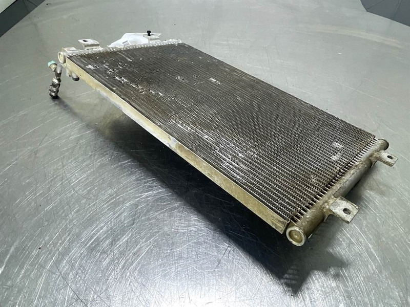 Hyundai HL757-7A-A2W01133-Airco condenser/Klimakondensator - Okvir/ Šasija za Građevinski strojevi: slika Hyundai HL757-7A-A2W01133-Airco condenser/Klimakondensator - Okvir/ Šasija za Građevinski strojevi Hyundai HL757-7A-A2W01133-Airco condenser/Klimakondensator - Okvir/ Šasija za Građevinski strojevi: slika Hyundai HL757-7A-A2W01133-Airco condenser/Klimakondensator - Okvir/ Šasija za Građevinski strojevi