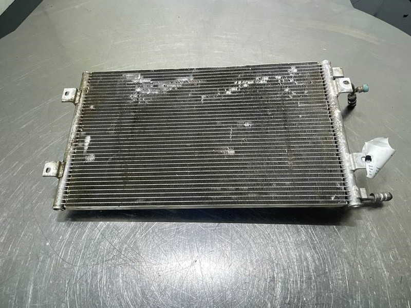 Hyundai HL757-7A-A2W01133-Airco condenser/Klimakondensator - Okvir/ Šasija za Građevinski strojevi: slika Hyundai HL757-7A-A2W01133-Airco condenser/Klimakondensator - Okvir/ Šasija za Građevinski strojevi Hyundai HL757-7A-A2W01133-Airco condenser/Klimakondensator - Okvir/ Šasija za Građevinski strojevi: slika Hyundai HL757-7A-A2W01133-Airco condenser/Klimakondensator - Okvir/ Šasija za Građevinski strojevi