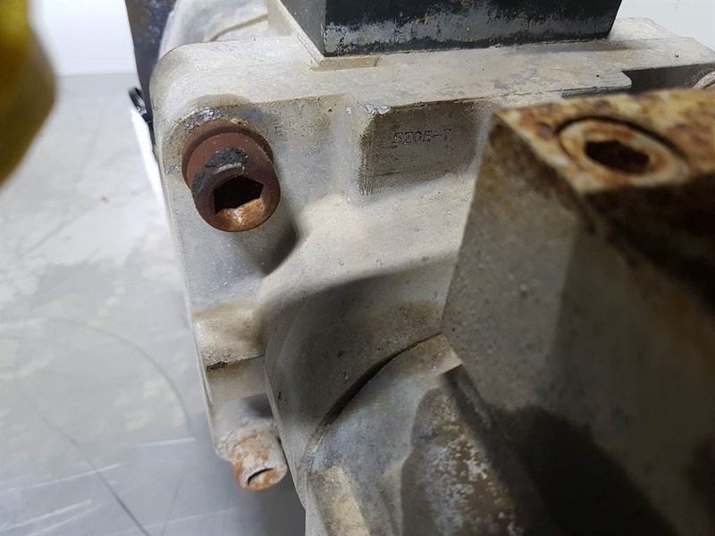 Komatsu 705-56-36050 -Komatsu WA320-5H-Load sensing pump - Hidraulika: slika Komatsu 705-56-36050 -Komatsu WA320-5H-Load sensing pump - Hidraulika Komatsu 705-56-36050 -Komatsu WA320-5H-Load sensing pump - Hidraulika: slika Komatsu 705-56-36050 -Komatsu WA320-5H-Load sensing pump - Hidraulika