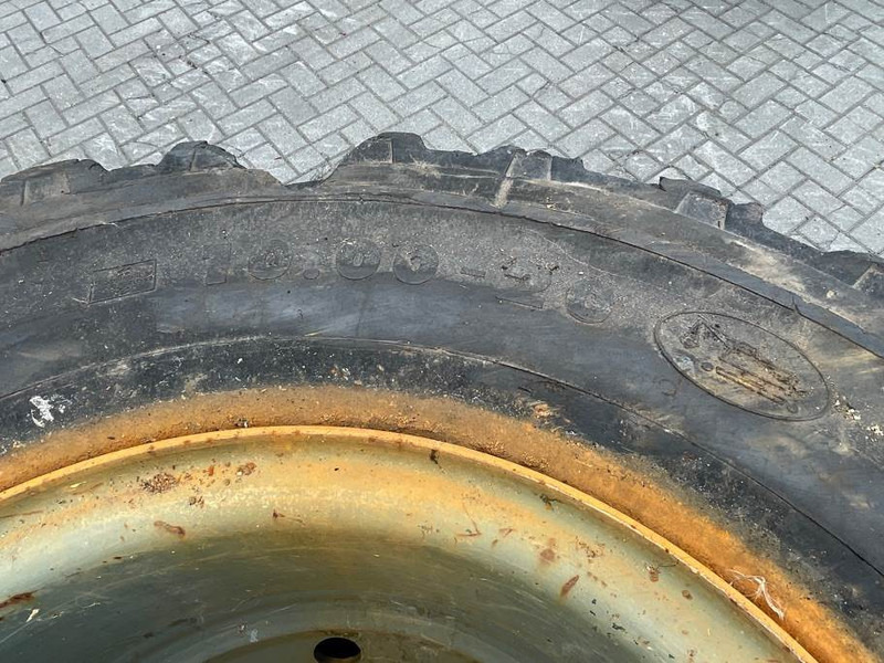 Gume i felge za Građevinski strojevi Liebherr 10.00-20 - Tire/Reifen/Band: slika Gume i felge za Građevinski strojevi Liebherr 10.00-20 - Tire/Reifen/Band