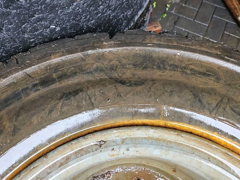 Liebherr 12.00-20 SOLID - Tire/Reifen/Band - Gume i felge za Građevinski strojevi: slika Liebherr 12.00-20 SOLID - Tire/Reifen/Band - Gume i felge za Građevinski strojevi Liebherr 12.00-20 SOLID - Tire/Reifen/Band - Gume i felge za Građevinski strojevi: slika Liebherr 12.00-20 SOLID - Tire/Reifen/Band - Gume i felge za Građevinski strojevi