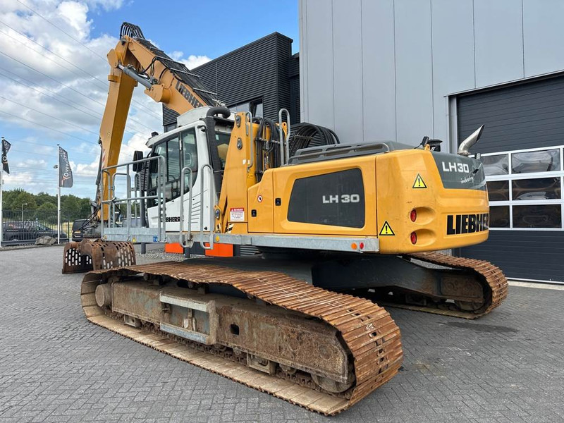 Liebherr LH 30 C - Stroj za rukovanje otpadom: slika Liebherr LH 30 C - Stroj za rukovanje otpadom Liebherr LH 30 C - Stroj za rukovanje otpadom: slika Liebherr LH 30 C - Stroj za rukovanje otpadom