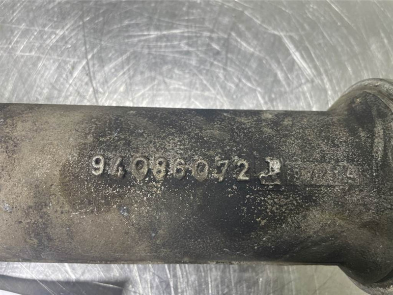 Liebherr LH24M-94086072-Pipe elbow/Rohrbogen/Leiding - Motor za Građevinski strojevi: slika Liebherr LH24M-94086072-Pipe elbow/Rohrbogen/Leiding - Motor za Građevinski strojevi Liebherr LH24M-94086072-Pipe elbow/Rohrbogen/Leiding - Motor za Građevinski strojevi: slika Liebherr LH24M-94086072-Pipe elbow/Rohrbogen/Leiding - Motor za Građevinski strojevi