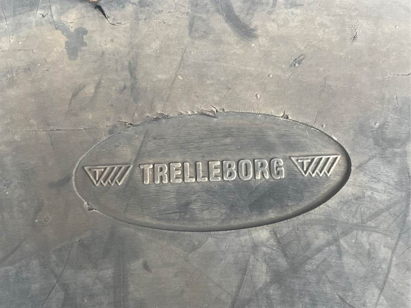 Liebherr LH40M-Trelleborg Brawler 45x10x24-Tire/Reifen/Band - Gume i felge za Građevinski strojevi: slika Liebherr LH40M-Trelleborg Brawler 45x10x24-Tire/Reifen/Band - Gume i felge za Građevinski strojevi Liebherr LH40M-Trelleborg Brawler 45x10x24-Tire/Reifen/Band - Gume i felge za Građevinski strojevi: slika Liebherr LH40M-Trelleborg Brawler 45x10x24-Tire/Reifen/Band - Gume i felge za Građevinski strojevi