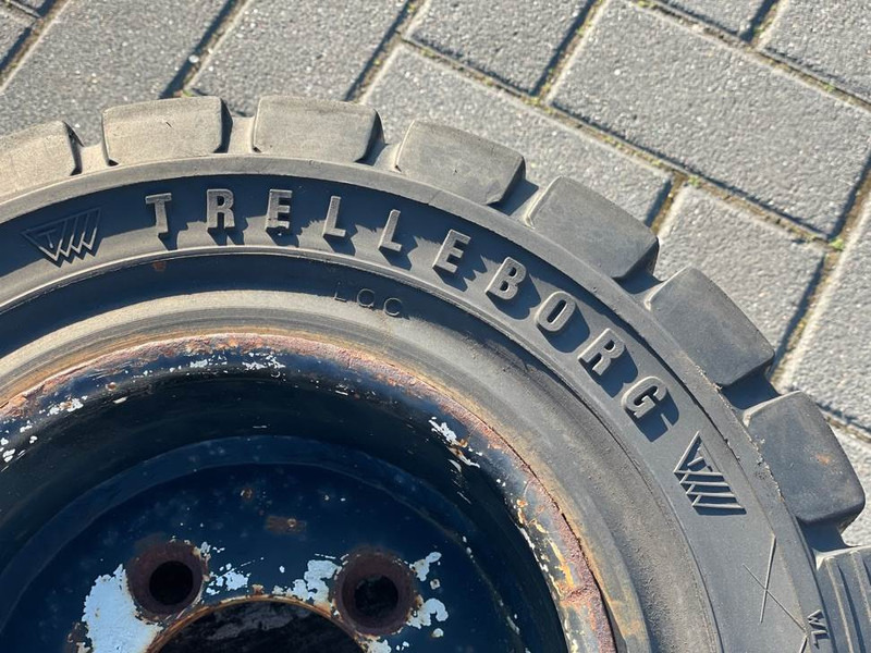 Linde -Trelleborg 200/50-10-Tire/Reifen/Band - Gume i felge za Građevinski strojevi: slika Linde -Trelleborg 200/50-10-Tire/Reifen/Band - Gume i felge za Građevinski strojevi Linde -Trelleborg 200/50-10-Tire/Reifen/Band - Gume i felge za Građevinski strojevi: slika Linde -Trelleborg 200/50-10-Tire/Reifen/Band - Gume i felge za Građevinski strojevi