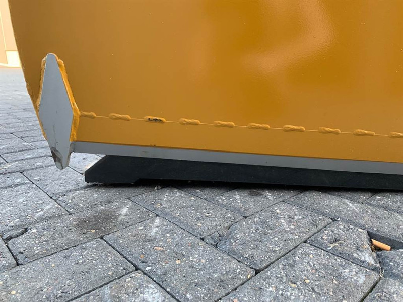 MAMMUT SB 195 M - Silage cutter/Silageschneider - Oprema za silose: slika MAMMUT SB 195 M - Silage cutter/Silageschneider - Oprema za silose MAMMUT SB 195 M - Silage cutter/Silageschneider - Oprema za silose: slika MAMMUT SB 195 M - Silage cutter/Silageschneider - Oprema za silose