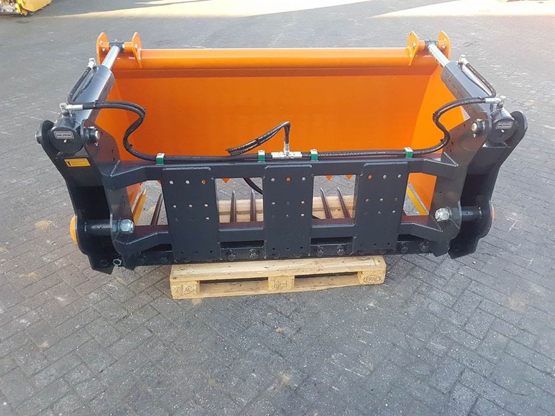 MAMMUT SC195M - Silage cutter/Silageschneider/Kuilhapper - Oprema za silose: slika MAMMUT SC195M - Silage cutter/Silageschneider/Kuilhapper - Oprema za silose MAMMUT SC195M - Silage cutter/Silageschneider/Kuilhapper - Oprema za silose: slika MAMMUT SC195M - Silage cutter/Silageschneider/Kuilhapper - Oprema za silose