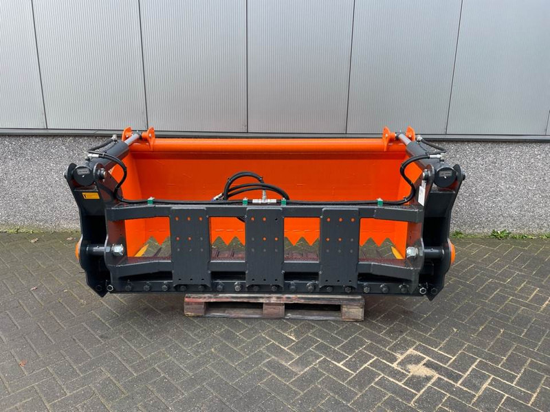 MAMMUT SC220M - Silage cutter/Silageschneider/Kuilhapper - Oprema za silose: slika MAMMUT SC220M - Silage cutter/Silageschneider/Kuilhapper - Oprema za silose MAMMUT SC220M - Silage cutter/Silageschneider/Kuilhapper - Oprema za silose: slika MAMMUT SC220M - Silage cutter/Silageschneider/Kuilhapper - Oprema za silose