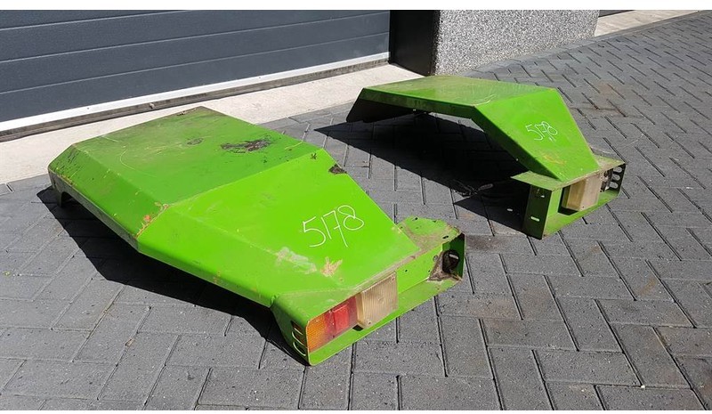 Manitou MT 1237 - Fender/Kotflügel/Spatbord - Blatobran za Građevinski strojevi: slika Manitou MT 1237 - Fender/Kotflügel/Spatbord - Blatobran za Građevinski strojevi Manitou MT 1237 - Fender/Kotflügel/Spatbord - Blatobran za Građevinski strojevi: slika Manitou MT 1237 - Fender/Kotflügel/Spatbord - Blatobran za Građevinski strojevi