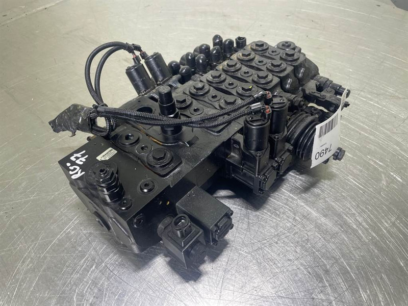 Manitou MT1440/1840-52536573-Valve/Ventile/Ventiel - Hidraulika za Građevinski strojevi: slika Manitou MT1440/1840-52536573-Valve/Ventile/Ventiel - Hidraulika za Građevinski strojevi Manitou MT1440/1840-52536573-Valve/Ventile/Ventiel - Hidraulika za Građevinski strojevi: slika Manitou MT1440/1840-52536573-Valve/Ventile/Ventiel - Hidraulika za Građevinski strojevi