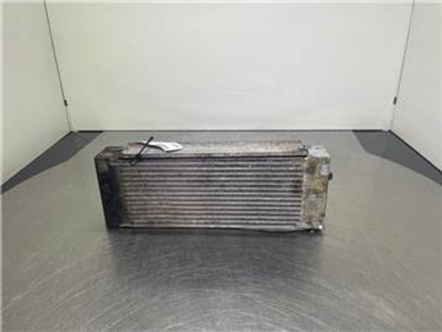 Manitou MT523 - Cooler/Kühler/Koeler - Motor za Građevinski strojevi: slika Manitou MT523 - Cooler/Kühler/Koeler - Motor za Građevinski strojevi Manitou MT523 - Cooler/Kühler/Koeler - Motor za Građevinski strojevi: slika Manitou MT523 - Cooler/Kühler/Koeler - Motor za Građevinski strojevi