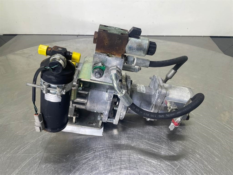 Mecalac 12MTX-5620108/6090359/6050187-Compressor - Motor za Građevinski strojevi: slika Mecalac 12MTX-5620108/6090359/6050187-Compressor - Motor za Građevinski strojevi Mecalac 12MTX-5620108/6090359/6050187-Compressor - Motor za Građevinski strojevi: slika Mecalac 12MTX-5620108/6090359/6050187-Compressor - Motor za Građevinski strojevi