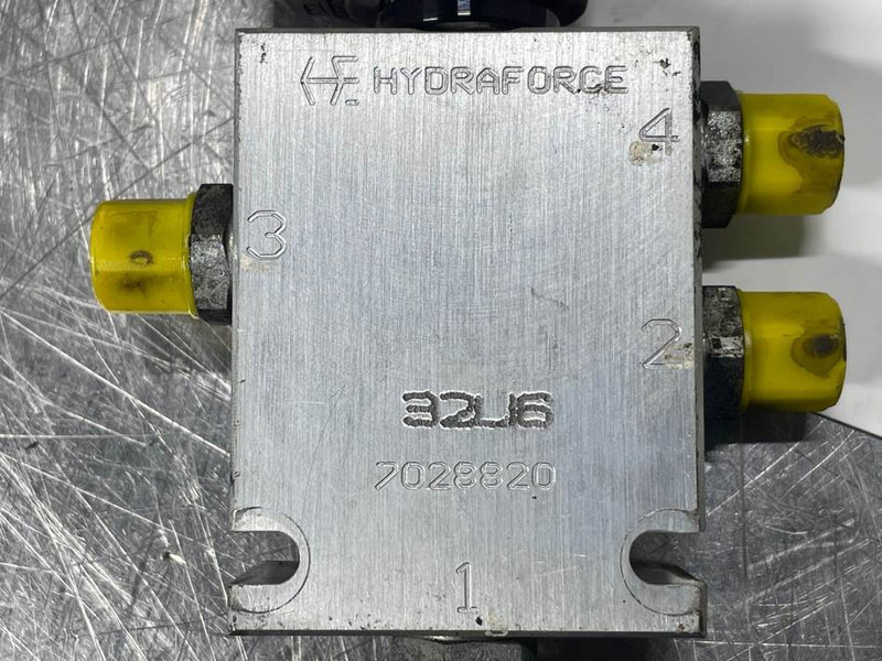 Mecalac 12MTX-6090339-Hydraforce 7028820-4/2 Valve - Hidraulika za Građevinski strojevi: slika Mecalac 12MTX-6090339-Hydraforce 7028820-4/2 Valve - Hidraulika za Građevinski strojevi Mecalac 12MTX-6090339-Hydraforce 7028820-4/2 Valve - Hidraulika za Građevinski strojevi: slika Mecalac 12MTX-6090339-Hydraforce 7028820-4/2 Valve - Hidraulika za Građevinski strojevi