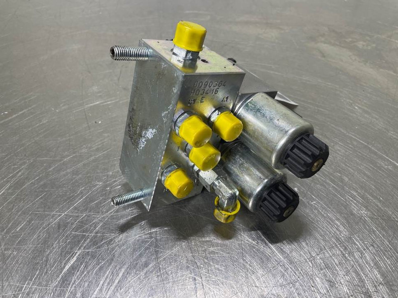 Mecalac 12MTX-6090364-NG6 Valve/Ventile/Ventiel - Hidraulika za Građevinski strojevi: slika Mecalac 12MTX-6090364-NG6 Valve/Ventile/Ventiel - Hidraulika za Građevinski strojevi Mecalac 12MTX-6090364-NG6 Valve/Ventile/Ventiel - Hidraulika za Građevinski strojevi: slika Mecalac 12MTX-6090364-NG6 Valve/Ventile/Ventiel - Hidraulika za Građevinski strojevi