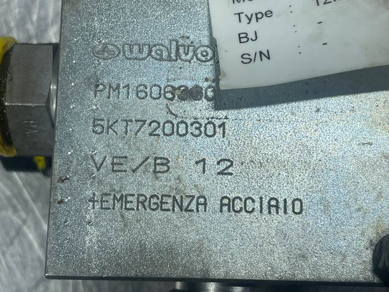 Mecalac 12MTX-6090481-Walvoil 5KT7200301-2/2 Valve - Hidraulika za Građevinski strojevi: slika Mecalac 12MTX-6090481-Walvoil 5KT7200301-2/2 Valve - Hidraulika za Građevinski strojevi Mecalac 12MTX-6090481-Walvoil 5KT7200301-2/2 Valve - Hidraulika za Građevinski strojevi: slika Mecalac 12MTX-6090481-Walvoil 5KT7200301-2/2 Valve - Hidraulika za Građevinski strojevi