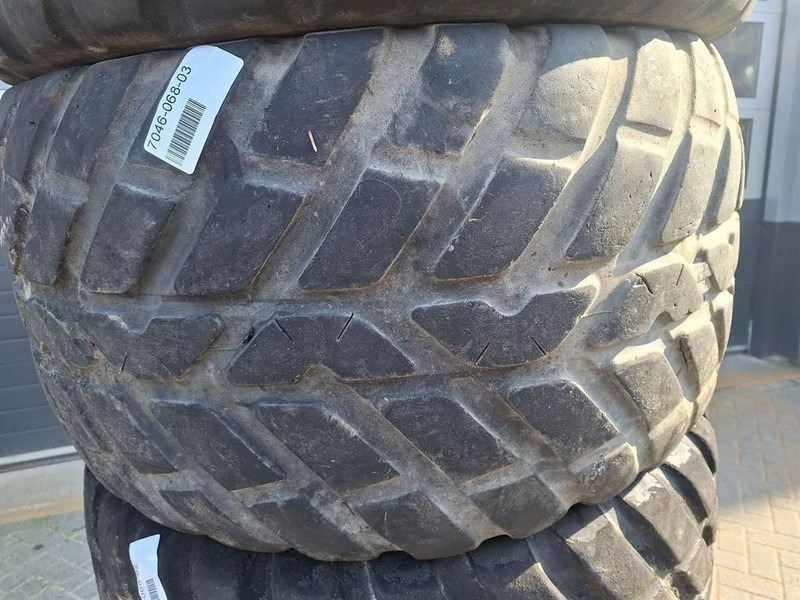 Mecalac 12MTX-Nokian 560/45R22.5-Tire/Reifen/Band - Gume i felge za Građevinski strojevi: slika Mecalac 12MTX-Nokian 560/45R22.5-Tire/Reifen/Band - Gume i felge za Građevinski strojevi Mecalac 12MTX-Nokian 560/45R22.5-Tire/Reifen/Band - Gume i felge za Građevinski strojevi: slika Mecalac 12MTX-Nokian 560/45R22.5-Tire/Reifen/Band - Gume i felge za Građevinski strojevi