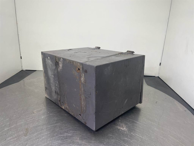 Mecalac 12MTX - Toolbox/Werkzeugkasten/Gereedschapskist - Okvir/ Šasija za Građevinski strojevi: slika Mecalac 12MTX - Toolbox/Werkzeugkasten/Gereedschapskist - Okvir/ Šasija za Građevinski strojevi Mecalac 12MTX - Toolbox/Werkzeugkasten/Gereedschapskist - Okvir/ Šasija za Građevinski strojevi: slika Mecalac 12MTX - Toolbox/Werkzeugkasten/Gereedschapskist - Okvir/ Šasija za Građevinski strojevi