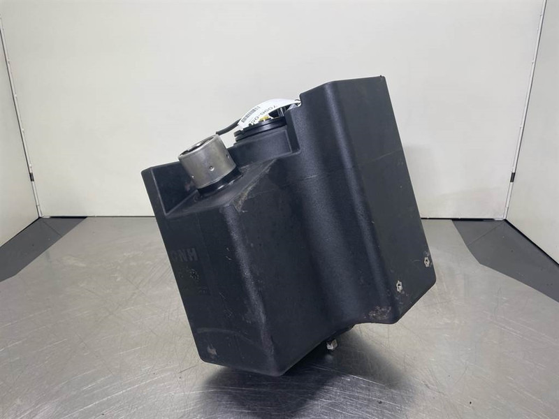 New Holland W110C-CNH 84491464-Fuel tank/Kraftstofftank - Okvir/ Šasija za Građevinski strojevi: slika New Holland W110C-CNH 84491464-Fuel tank/Kraftstofftank - Okvir/ Šasija za Građevinski strojevi New Holland W110C-CNH 84491464-Fuel tank/Kraftstofftank - Okvir/ Šasija za Građevinski strojevi: slika New Holland W110C-CNH 84491464-Fuel tank/Kraftstofftank - Okvir/ Šasija za Građevinski strojevi