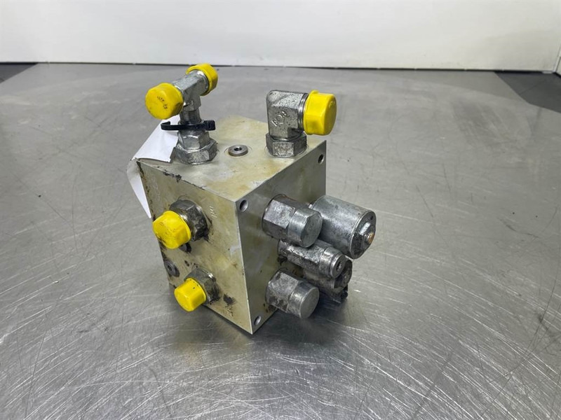 New Holland W110C-CNH 8500565-Valve/Ventile/Ventiel - Hidraulika za Građevinski strojevi: slika New Holland W110C-CNH 8500565-Valve/Ventile/Ventiel - Hidraulika za Građevinski strojevi New Holland W110C-CNH 8500565-Valve/Ventile/Ventiel - Hidraulika za Građevinski strojevi: slika New Holland W110C-CNH 8500565-Valve/Ventile/Ventiel - Hidraulika za Građevinski strojevi